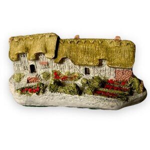 DAVID WINTER COTTAGES TINY SERIES Anne Hathaway’s cottage